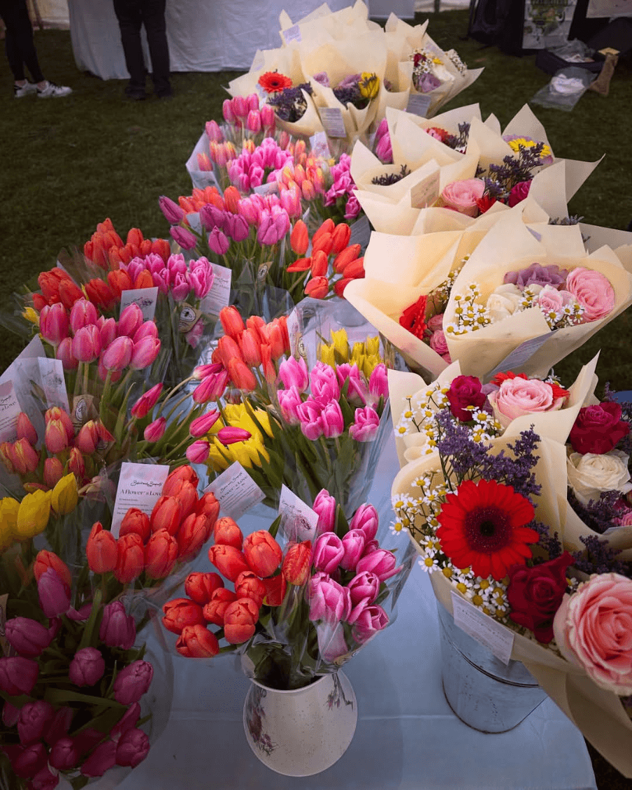 About Bakes and Bouquets