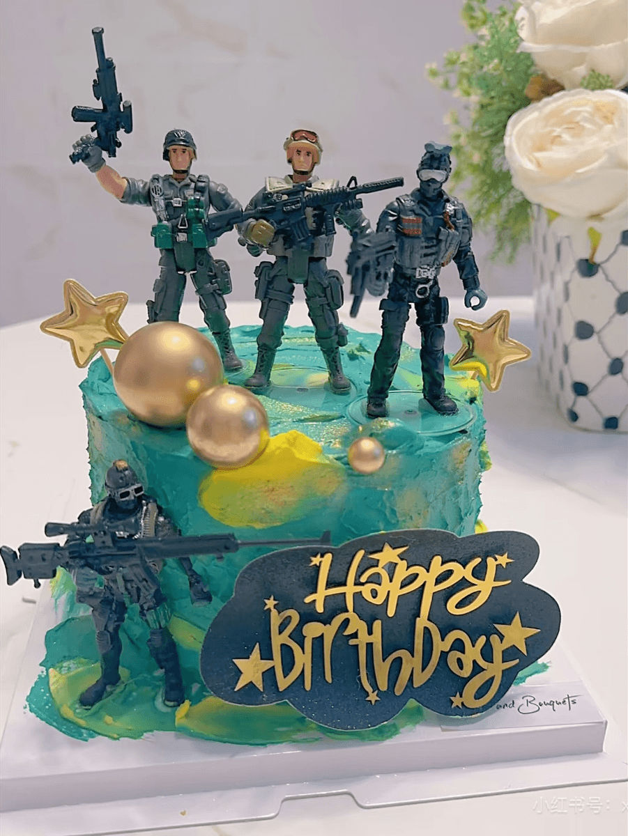 6 inch green soldier themed cake